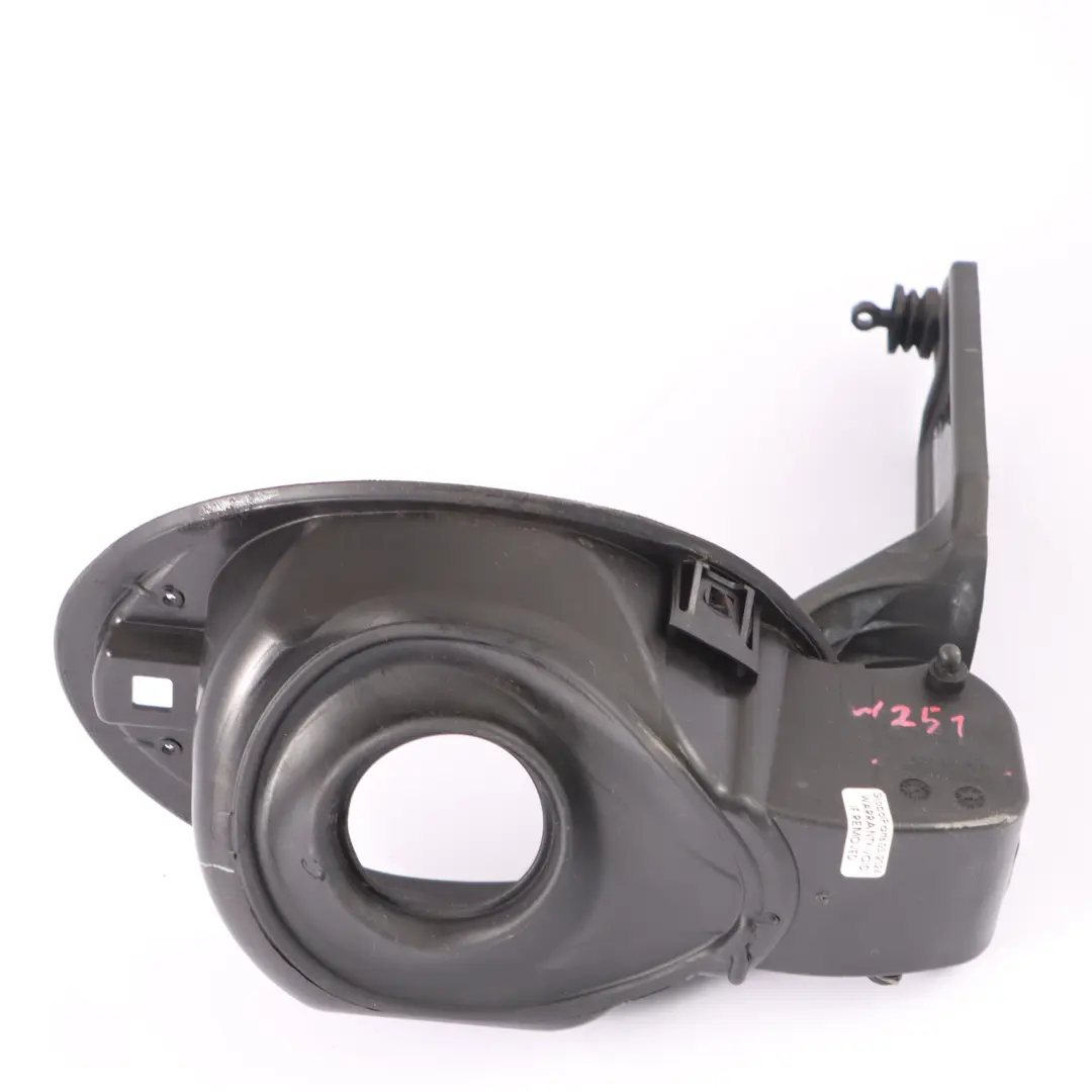 Couvercle Remplissage Carburant Capuchon l'abattant pour Mercedes W251 à propos du numéro de pièce A2516300167 Mercedes W251 Couvercle Remplissage Carburant Capuchon l'abattant - SKU A2516300167 - Numéro de pièce A2516300167