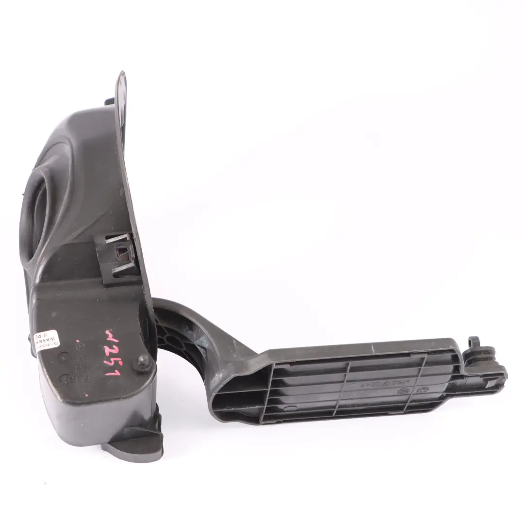 Coprire il tappo serbatoio carburante della falda per Mercedes W251 con numero di parte A2516300167 Mercedes W251 Coprire il tappo serbatoio carburante della falda - SKU A2516300167 - Numero di parte A2516300167