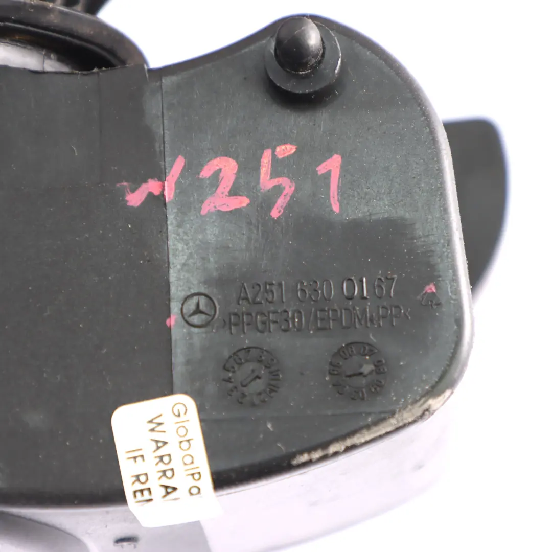 Coprire il tappo serbatoio carburante della falda per Mercedes W251 con numero di parte A2516300167 Mercedes W251 Coprire il tappo serbatoio carburante della falda - SKU A2516300167 - Numero di parte A2516300167