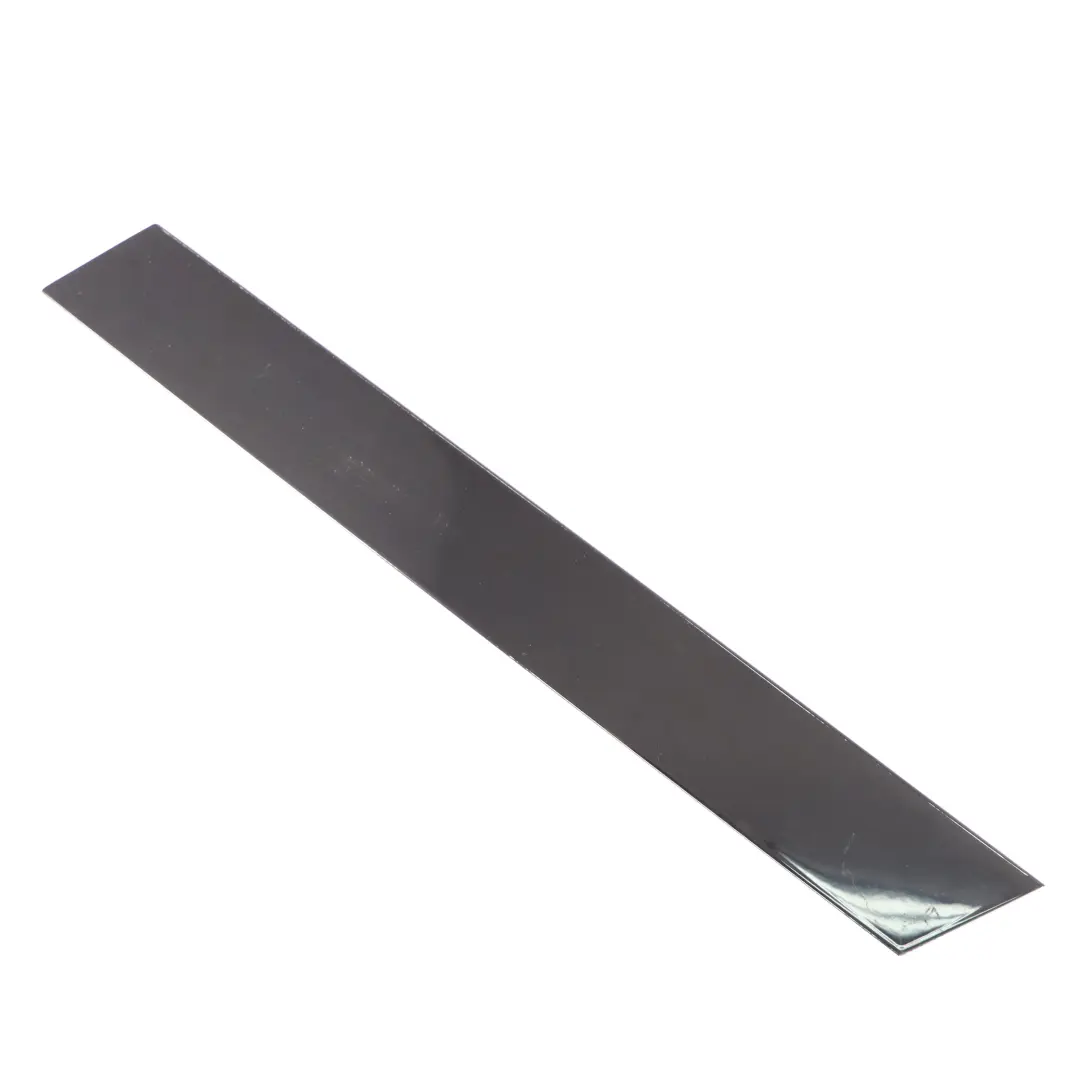 Mercedes W251 Embellecedor Ventana Trasera Izquierda Alto Brillo - SKU A2516700187 - Número de pieza A2516700187