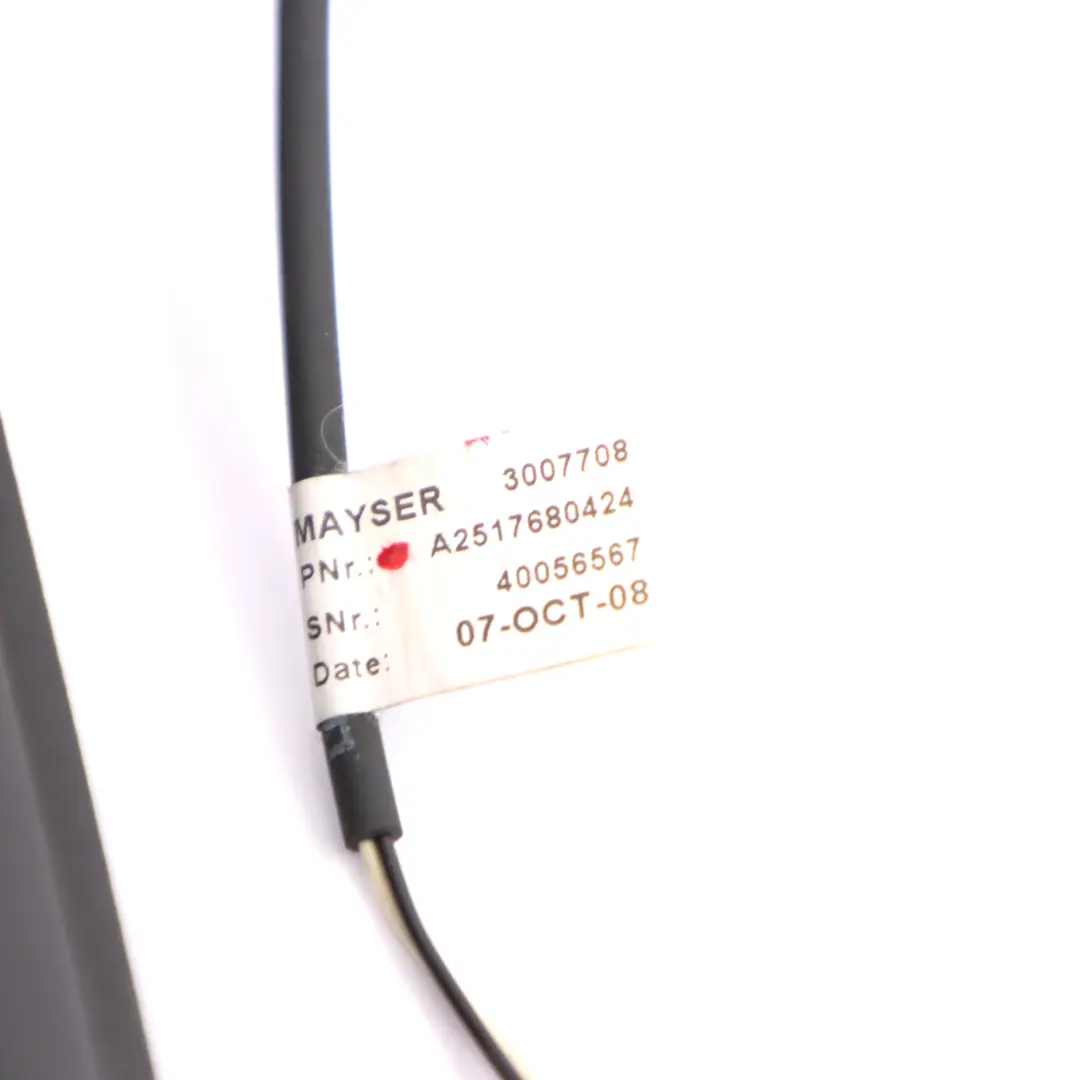 Mercedes W251 Joint de vitre de custode arrière droite - SKU A2516702439 - Numéro de pièce A2516702439