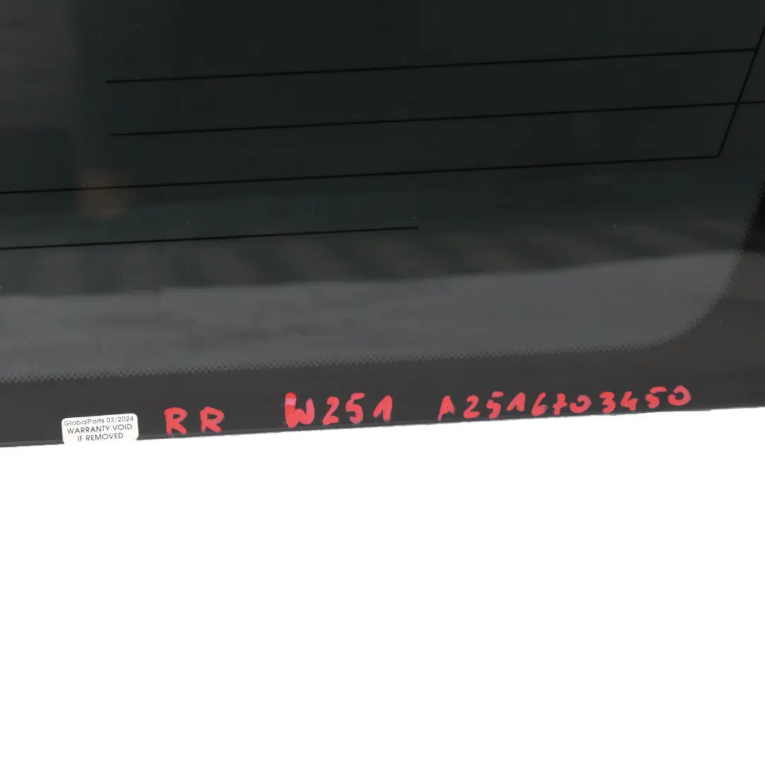 Vitrage Latéral Arrière Droit Teinté pour Mercedes W251 à propos du numéro de pièce A2516703450 Mercedes W251 Vitrage Latéral Arrière Droit Teinté - SKU A2516703450 - Numéro de pièce A2516703450