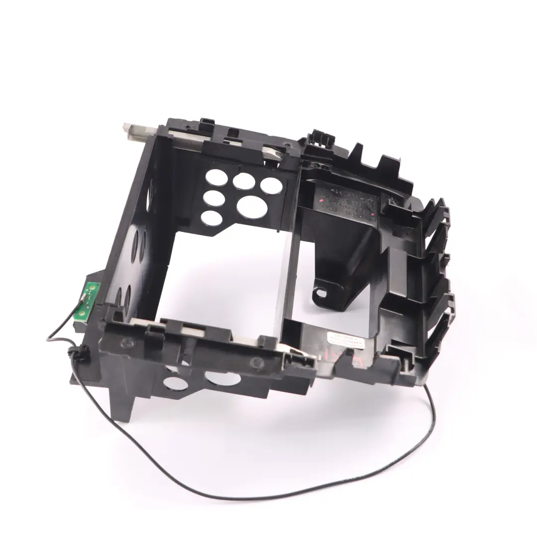 Mercedes W251 Radio Navigation Supporto staffa di montaggio telaio - SKU A2516800014 - Numero di parte A2516800014