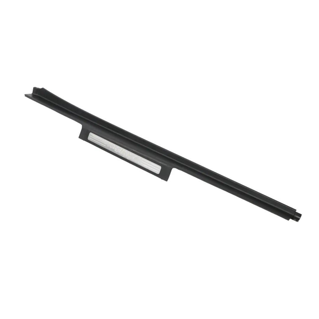 Mercedes W251 Seuil de Porte Avant Droite Garniture Cache Marche - SKU A2516800035 - Numéro de pièce A2516800035