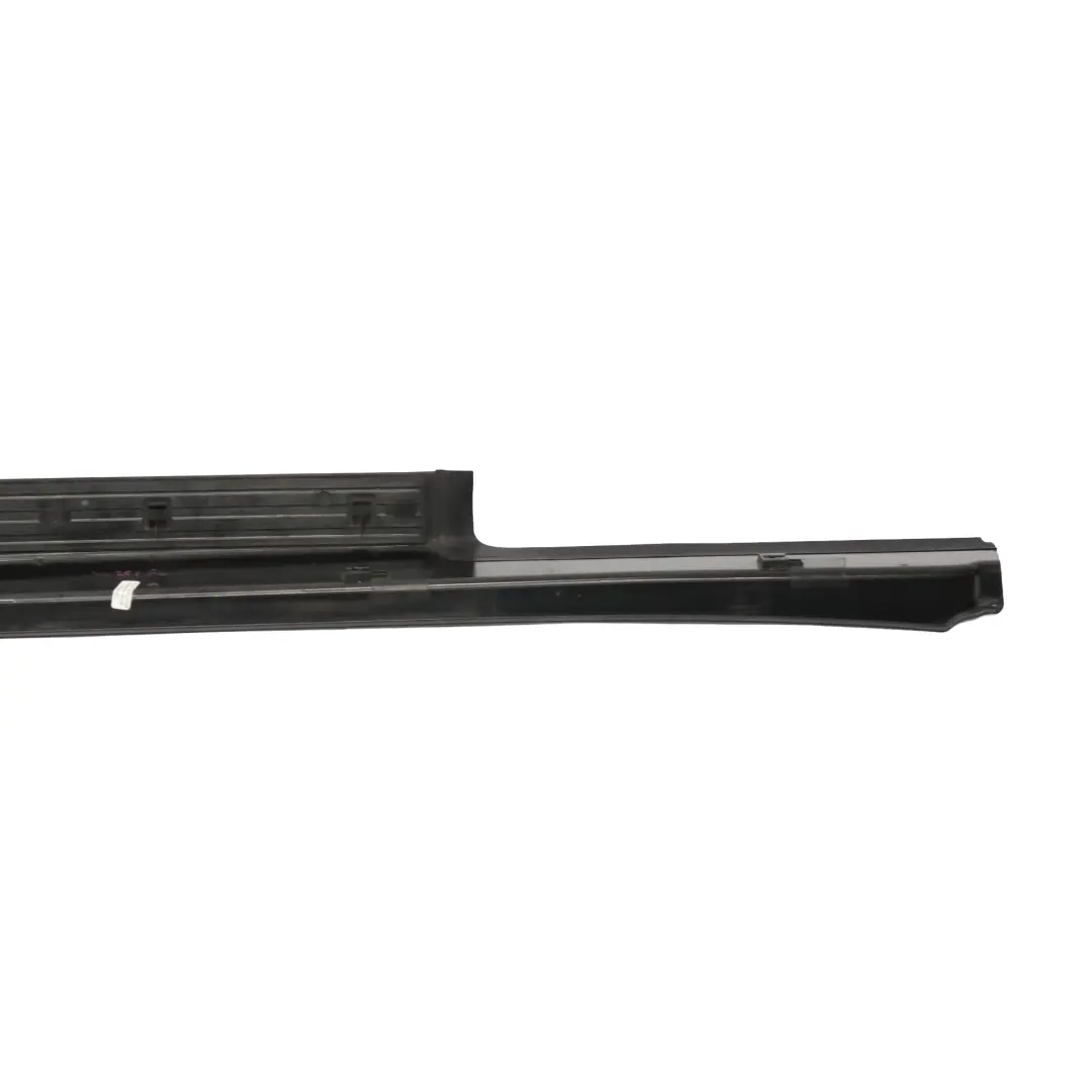 Mercedes W251 Seuil de Porte Avant Gauche Garniture Cache Marche - SKU A2516800135 - Numéro de pièce A2516800135