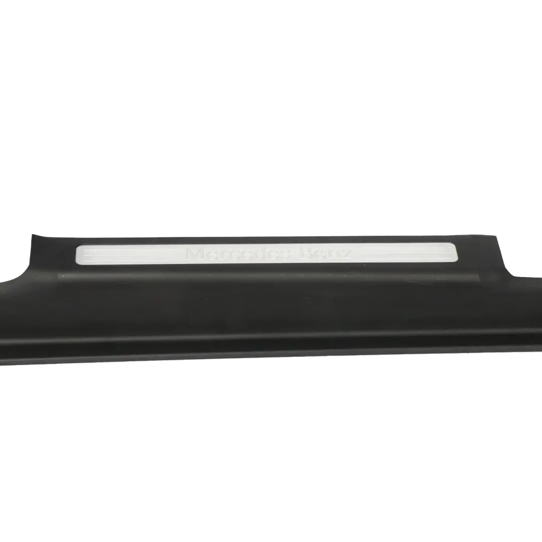 davanzale anteriore sinistro copertura ingresso A2516800335 per Mercedes W251 con numero di parte A2516800135 Mercedes W251 davanzale anteriore sinistro copertura ingresso A2516800335 - SKU A2516800135 - Numero di parte A2516800135