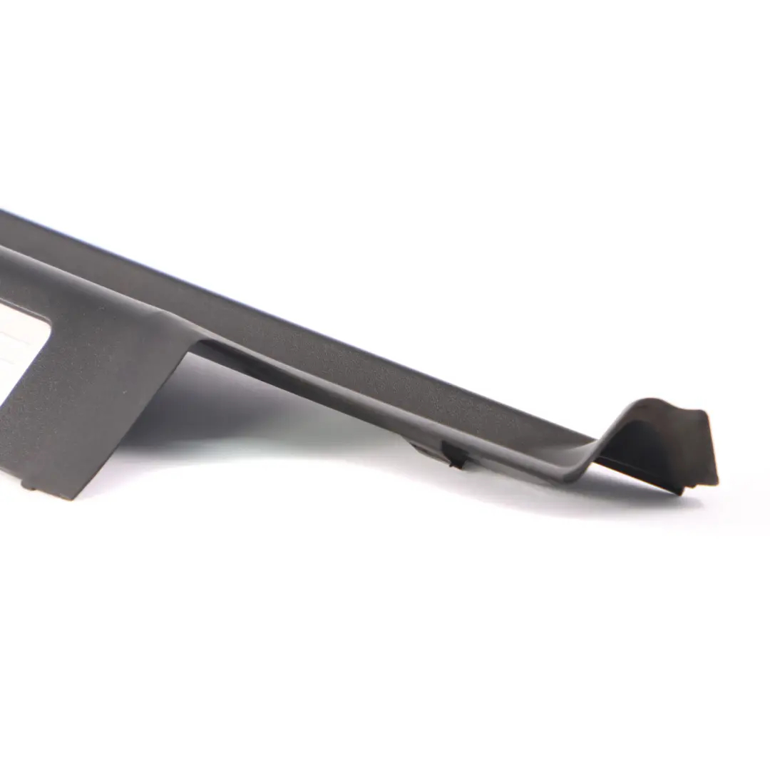 Mercedes W251 Seuil de Porte Arrière Droite Garniture Cache Marche - SKU A2516800435 - Numéro de pièce A2516800435