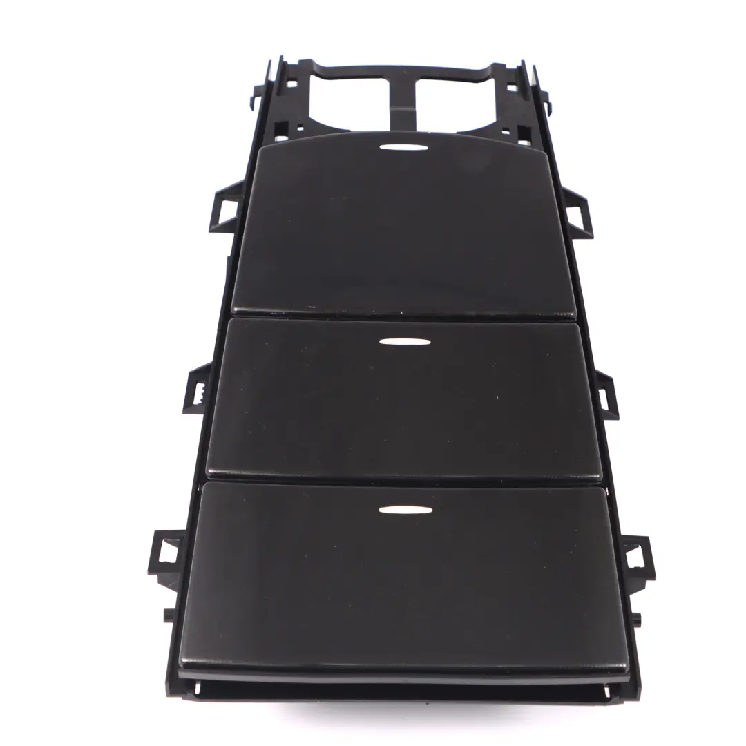 Console centrale Cendrier Plateau de rangement pour Mercedes W251 à propos du numéro de pièce A2516802514 Mercedes W251 Console centrale Cendrier Plateau de rangement - SKU A2516802514 - Numéro de pièce A2516802514