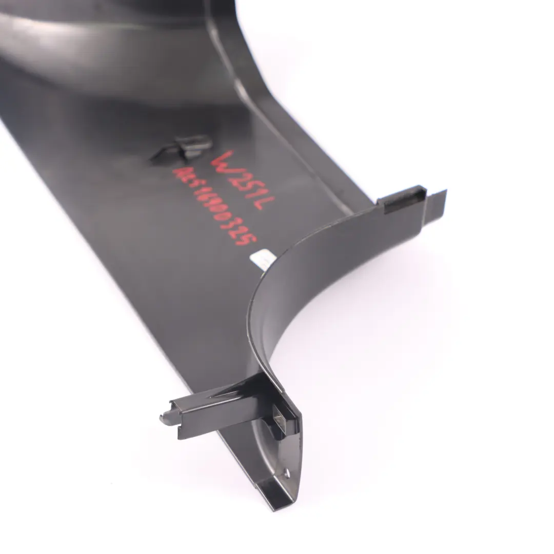 Abdeckung Verkleidung Säule unten Säule B Links für Mercedes W251 mit Teilenummer A2516900325 Mercedes W251 Abdeckung Verkleidung Säule unten Säule B Links - SKU A2516900325 - Teilenummer A2516900325