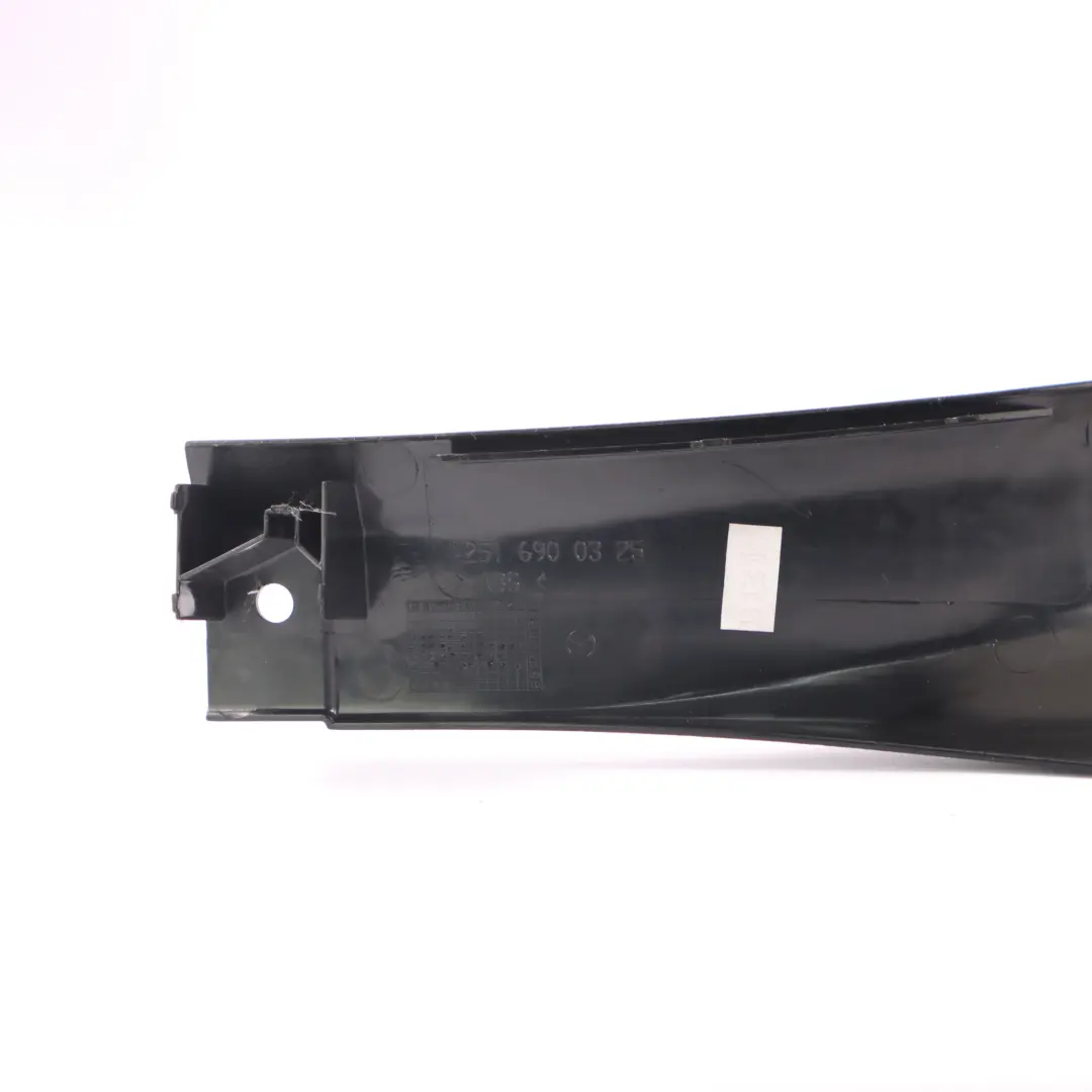 Mercedes W251 Cubierta Panel Inferior Columna B Izquierda Negro - SKU A2516900325 - Número de pieza A2516900325
