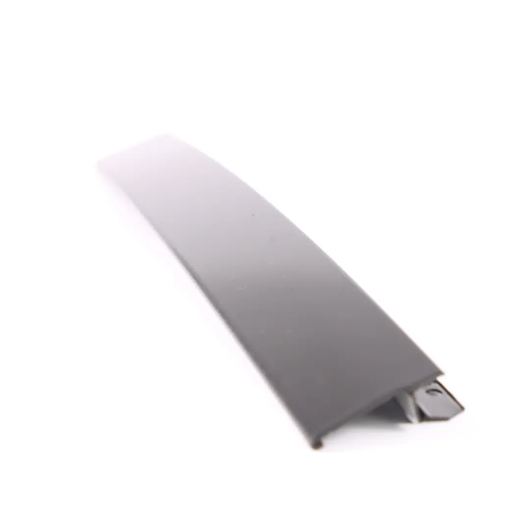 Pilastro Modanatura Copertura Posteriore Destra Porta per Mercedes W251 con numero di parte A2516902089 Mercedes W251 Pilastro Modanatura Copertura Posteriore Destra Porta - SKU A2516902089 - Numero di parte A2516902089