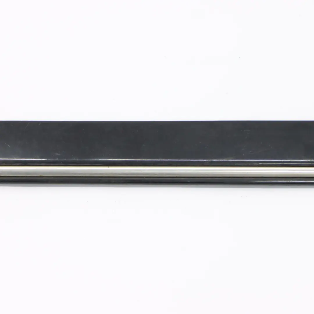 Mercedes W251 Türverkleidungsleiste vorne rechts Obsidianschwarz Metallic - 197 - SKU A2516902262-OB - Teilenummer A2516902262