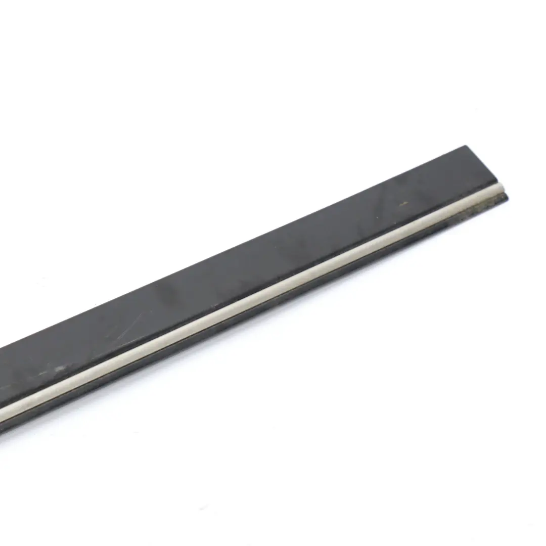  Baguette de porte Mercedes W251 Arriere gauche garniture Noir Obsidien - 197 - SKU A2516902562-OB - Numéro de pièce A2516902562