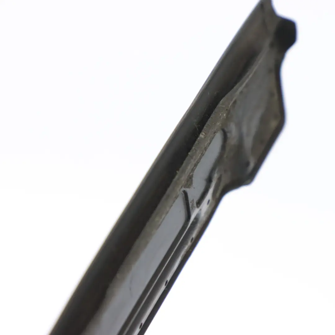 Strip hinten links Türdichtung Dichtungsstreifen für Mercedes W251 mit Teilenummer A2516903762 Mercedes W251 Strip hinten links Türdichtung Dichtungsstreifen - SKU A2516903762 - Teilenummer A2516903762