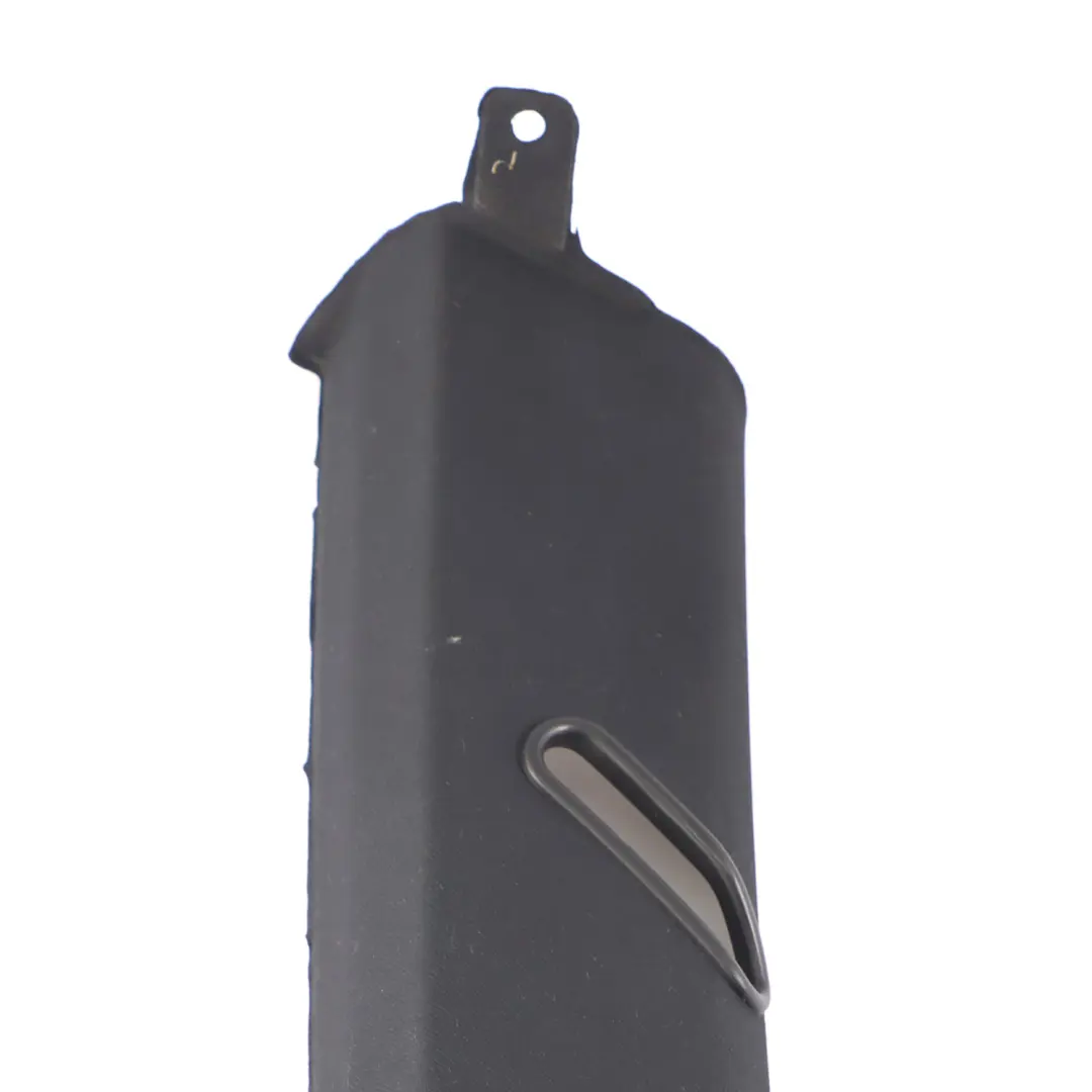 Embellecedor Mercedes W251 Pilar Interior C Trasero Derecho Negro para con número de pieza A2516906625 Embellecedor Mercedes W251 Pilar Interior C Trasero Derecho Negro - SKU A2516906625 - Número de pieza A2516906625