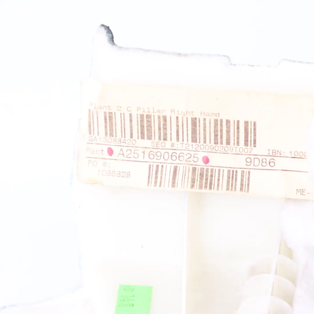  Embellecedor Mercedes W251 Pilar Interior C Trasero Derecho Negro - SKU A2516906625 - Número de pieza A2516906625