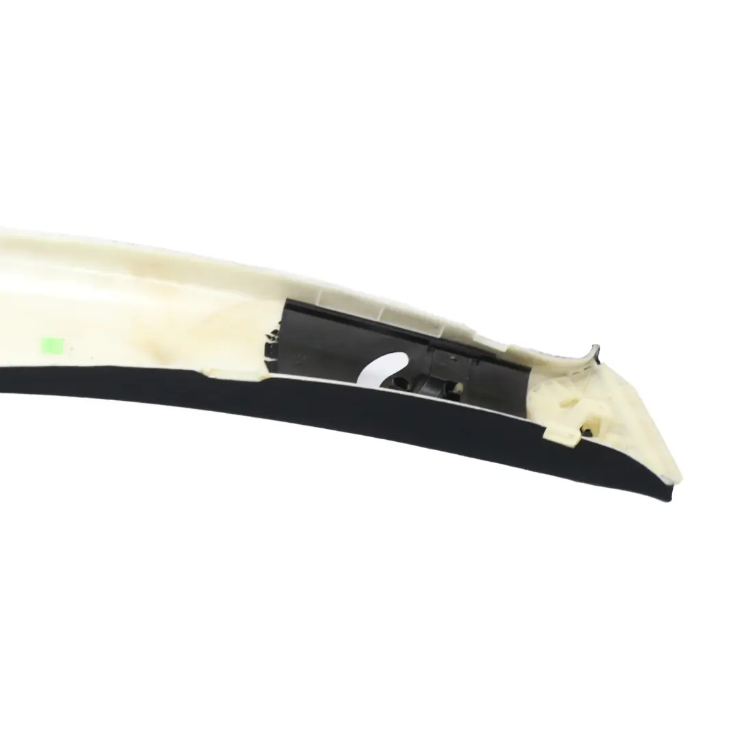 Panneau garniture montant B couvercle colonne gauche pour Mercedes W251 à propos du numéro de pièce A2516907725 Mercedes W251 Panneau garniture montant B couvercle colonne gauche - SKU A2516907725 - Numéro de pièce A2516907725