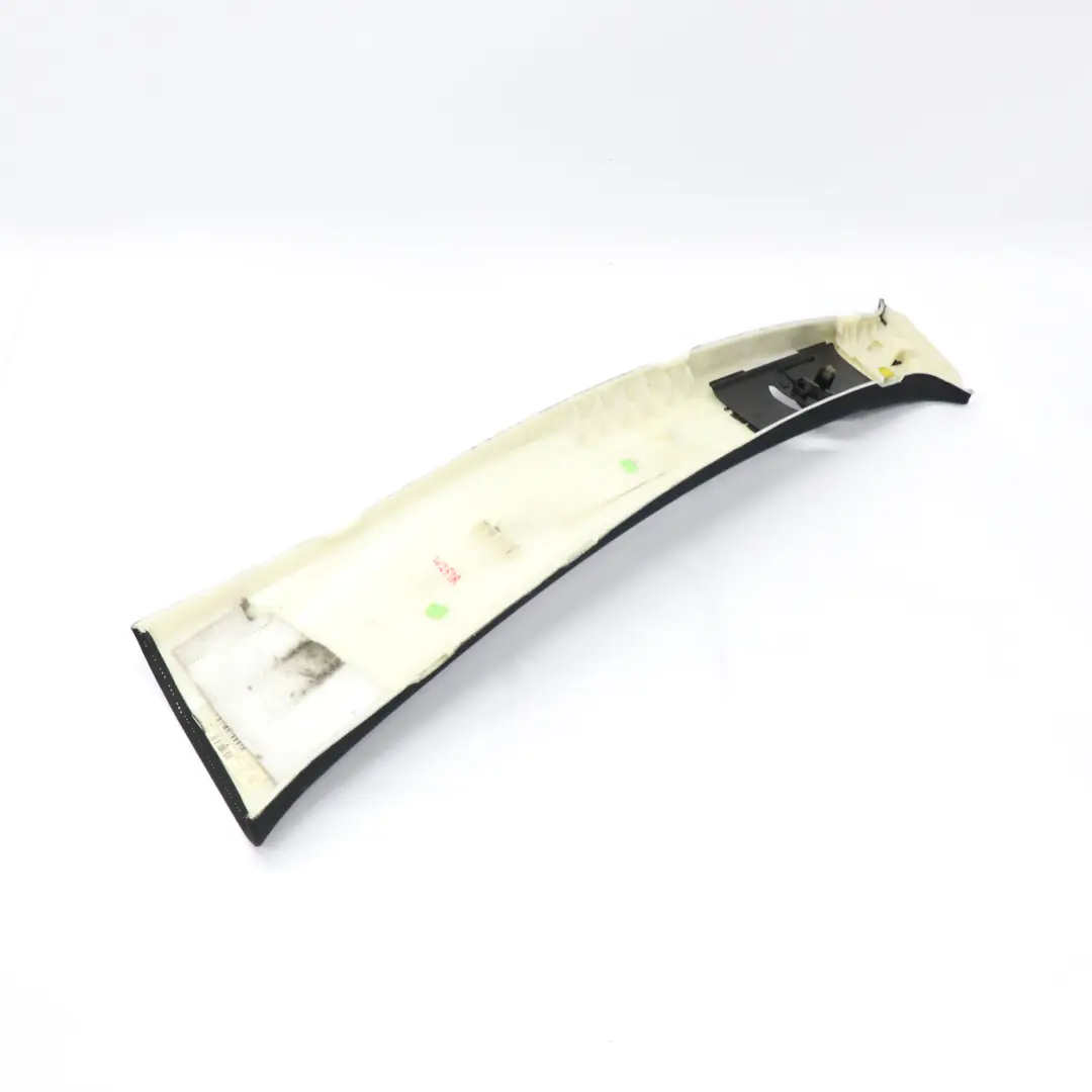 Panneau de garniture B Couvre-colonne droite pour Mercedes W251 à propos du numéro de pièce A2516907825 Mercedes W251 Panneau de garniture B Couvre-colonne droite - SKU A2516907825 - Numéro de pièce A2516907825