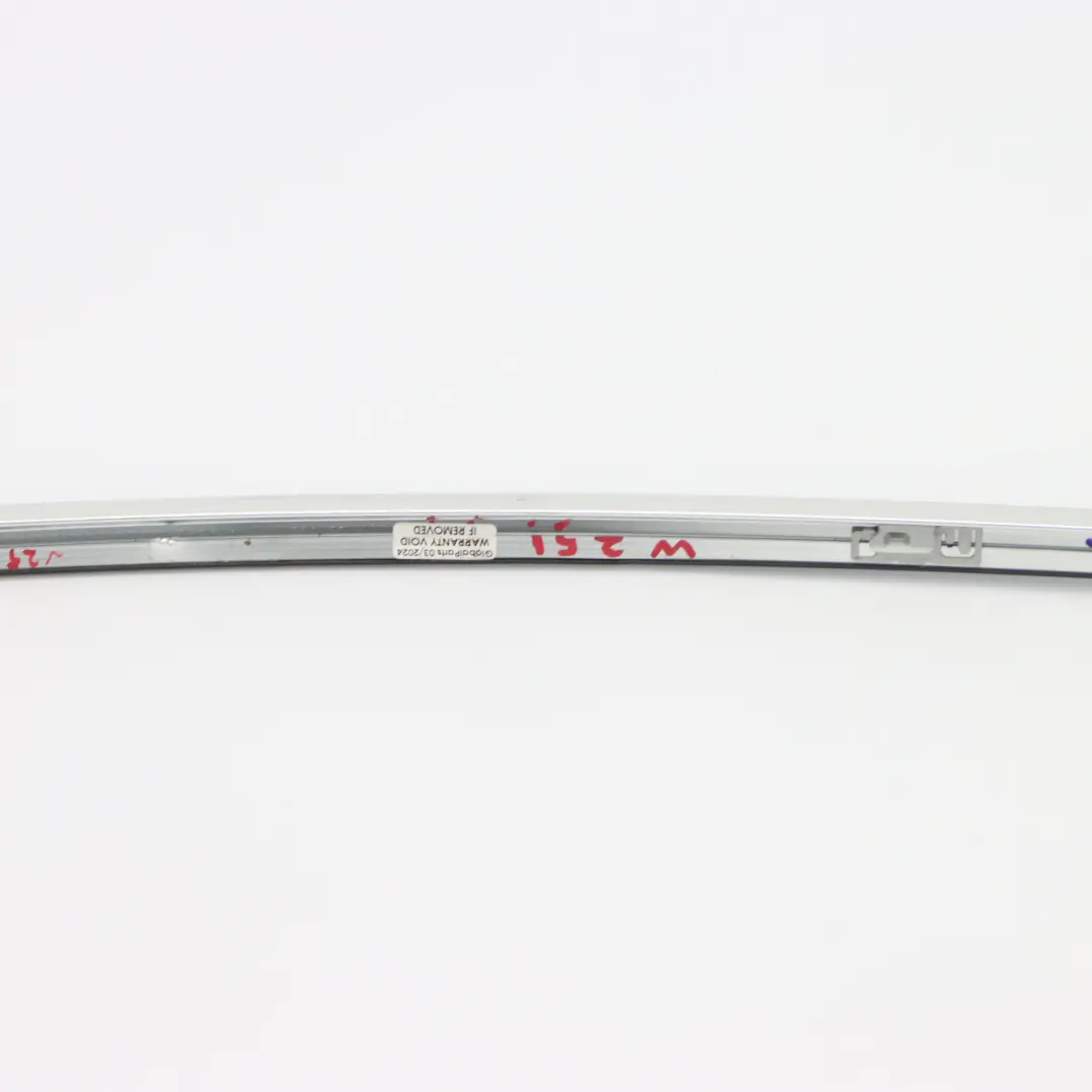 Striscia rivestimento finestrino porta anteriore destra Cromo per Mercedes W251 con numero di parte A2516909280 Mercedes W251 Striscia rivestimento finestrino porta anteriore destra Cromo - SKU A2516909280-1 - Numero di parte A2516909280