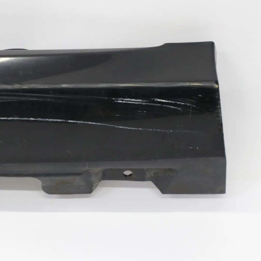 Minigonna laterale soglia porta sinistra Obsidian Black - 197 per Mercedes W251 con numero di parte A2516980354 Mercedes W251 Minigonna laterale soglia porta sinistra Obsidian Black - 197 - SKU A2516980354-OB - Numero di parte A2516980354