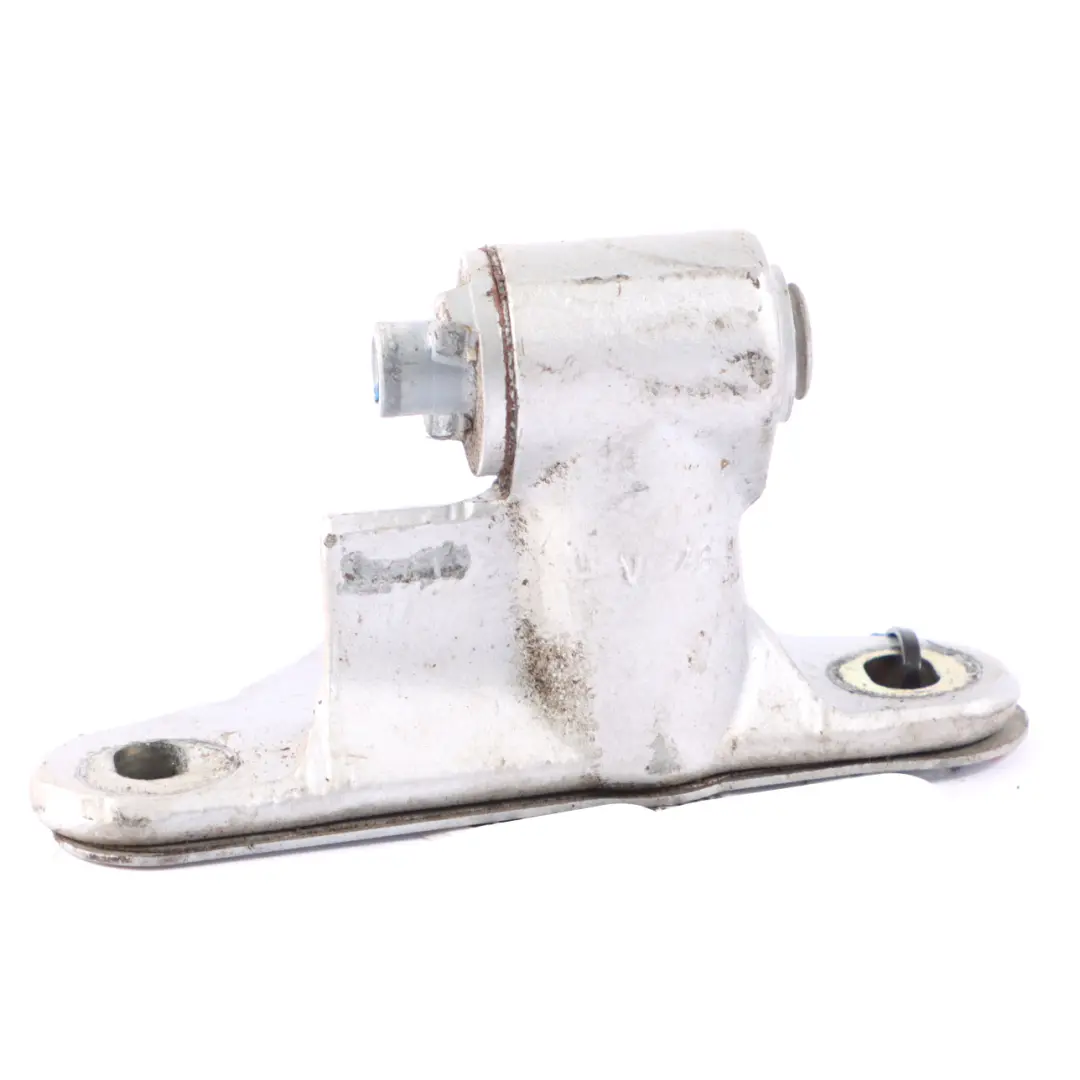 Charnière Porte Avant Gauche Bas Argent Iridium Métallisé - 775 pour Mercedes ML W164 à propos du numéro de pièce A2517200337 Mercedes ML W164 Charnière Porte Avant Gauche Bas Argent Iridium Métallisé - 775 - SKU A2517200337-IRS - Numéro de pièce A2517200337