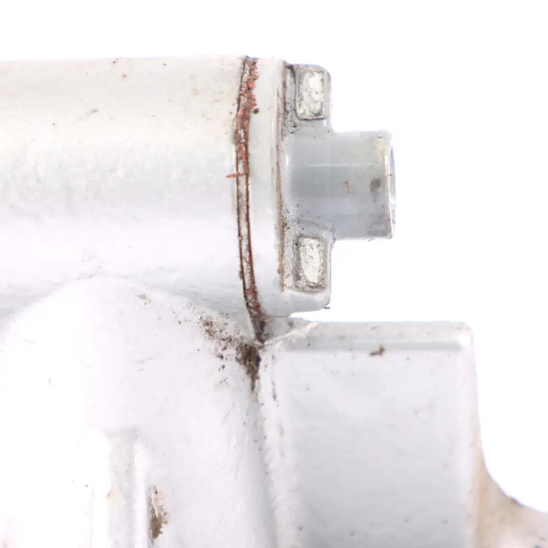 Türscharnier vorne links unten Iridium Silber Metallic - 775 für Mercedes ML W164 mit Teilenummer A2517200337 Mercedes ML W164 Türscharnier vorne links unten Iridium Silber Metallic - 775 - SKU A2517200337-IRS - Teilenummer A2517200337