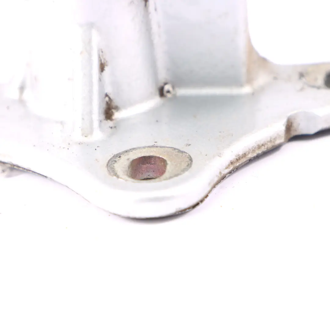 Türscharnier vorne links unten Iridium Silber Metallic - 775 für Mercedes ML W164 mit Teilenummer A2517200337 Mercedes ML W164 Türscharnier vorne links unten Iridium Silber Metallic - 775 - SKU A2517200337-IRS - Teilenummer A2517200337