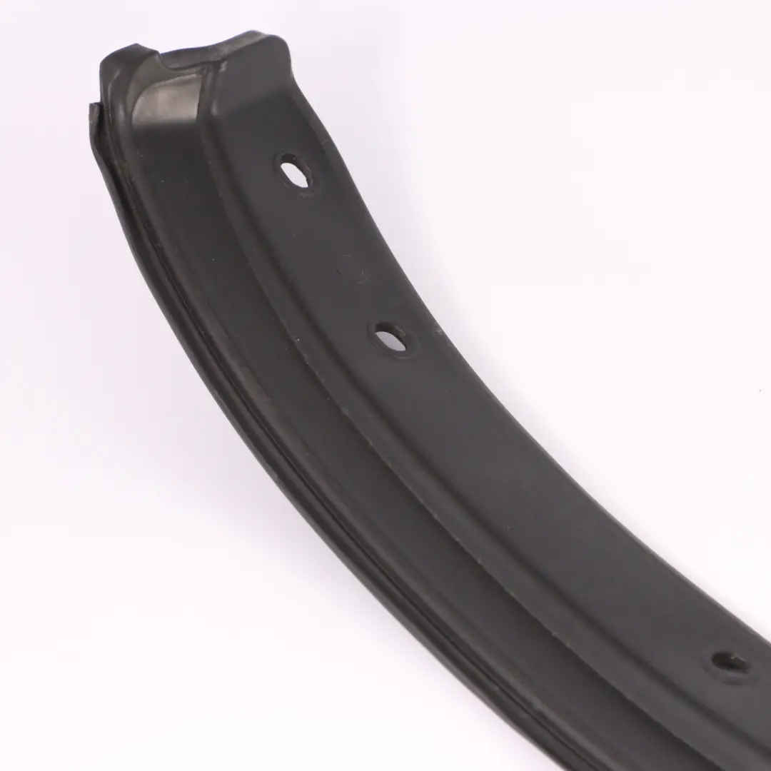 Striscia anteriore destra Telaio di tenuta della porta per Mercedes W251 con numero di parte A2517200678 Mercedes W251 Striscia anteriore destra Telaio di tenuta della porta - SKU A2517200678 - Numero di parte A2517200678