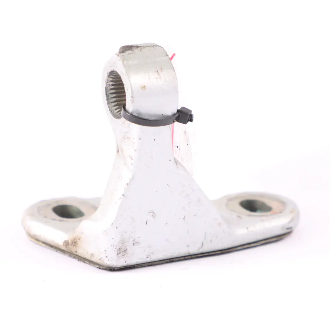 Türscharnier vorne hinten links Iridium Silber Metallic - 775 für Mercedes ML W164 mit Teilenummer A2517201337 Mercedes ML W164 Türscharnier vorne hinten links Iridium Silber Metallic - 775 - SKU A2517201337-IRS - Teilenummer A2517201337