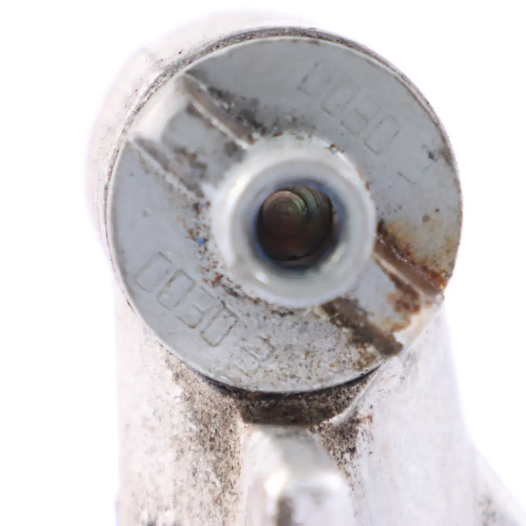 Cerniera porta anteriore destra Iridium Silver Metallic - 775 per Mercedes ML W164 con numero di parte A2517201637 Mercedes ML W164 Cerniera porta anteriore destra Iridium Silver Metallic - 775 - SKU A2517201637-IRS - Numero di parte A2517201637