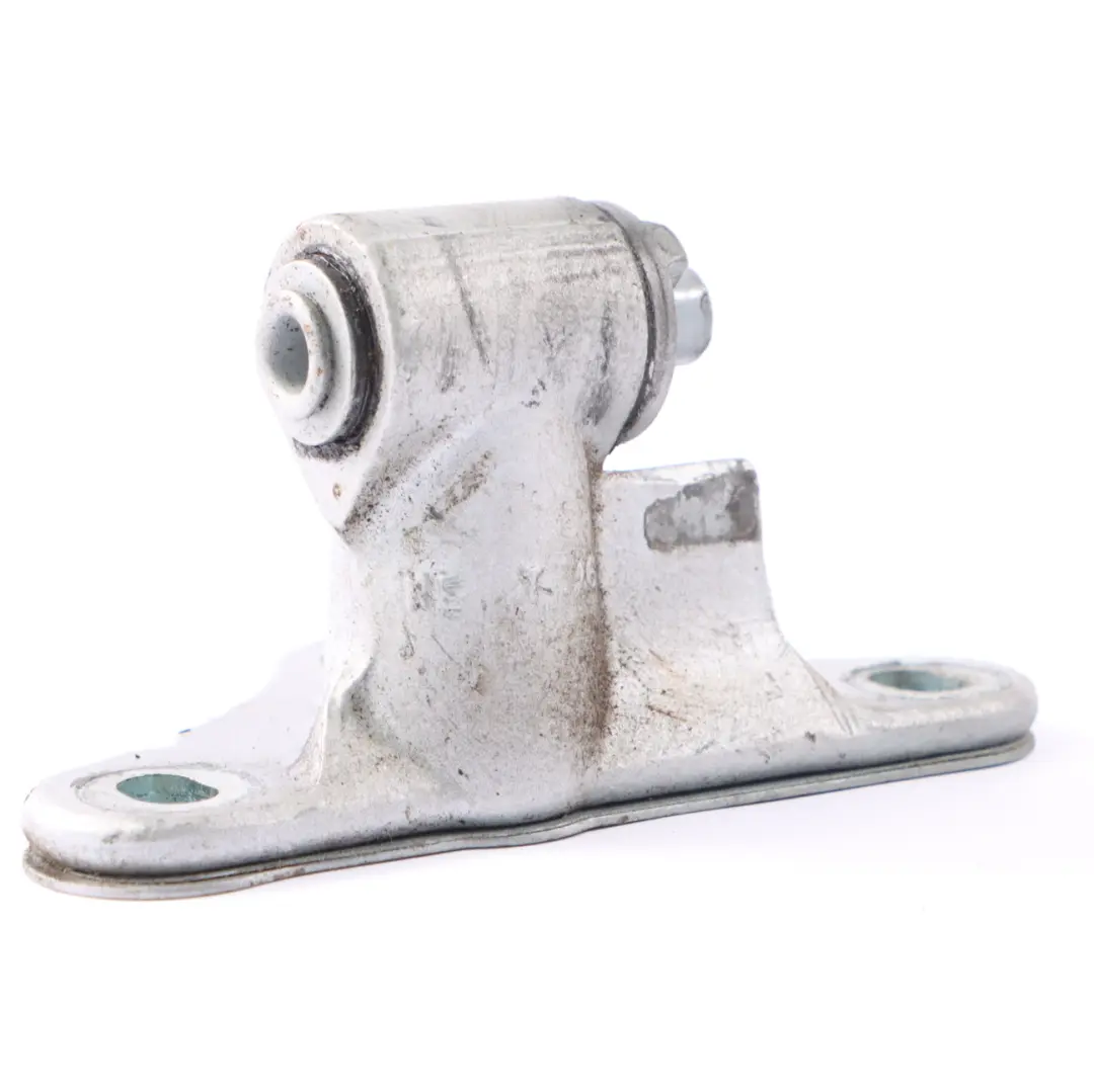 Bisagra Puerta Delantera Derecha Iridium Silver Metallic - 775 para Mercedes ML W164 con número de pieza A2517201637 Mercedes ML W164 Bisagra Puerta Delantera Derecha Iridium Silver Metallic - 775 - SKU A2517201637-IRS - Número de pieza A2517201637