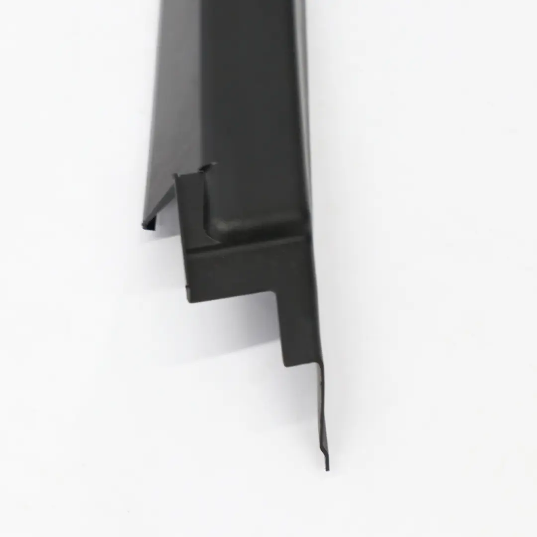 Front Door Right O/S Window Frame Trim Black to Mercedes W251 with Part number A2517250271 Mercedes W251 Front Door Right O/S Window Frame Trim Black - SKU A2517250271 - Part number A2517250271