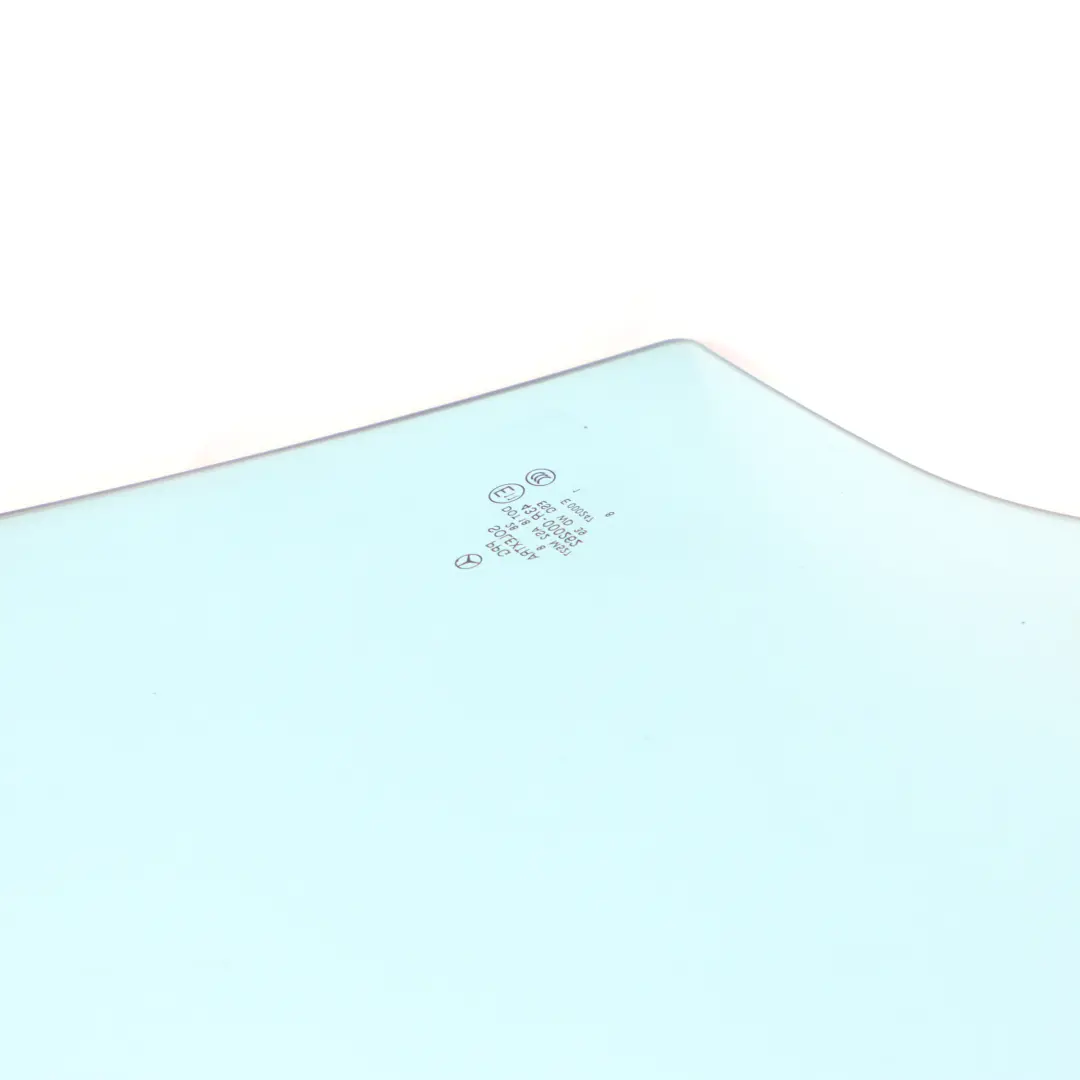 Vitrage Avant Porte Droite Bleu Vitrage AS2 pour Mercedes W251 à propos du numéro de pièce A2517250610 Mercedes W251 Vitrage Avant Porte Droite Bleu Vitrage AS2 - SKU A2517250610 - Numéro de pièce A2517250610