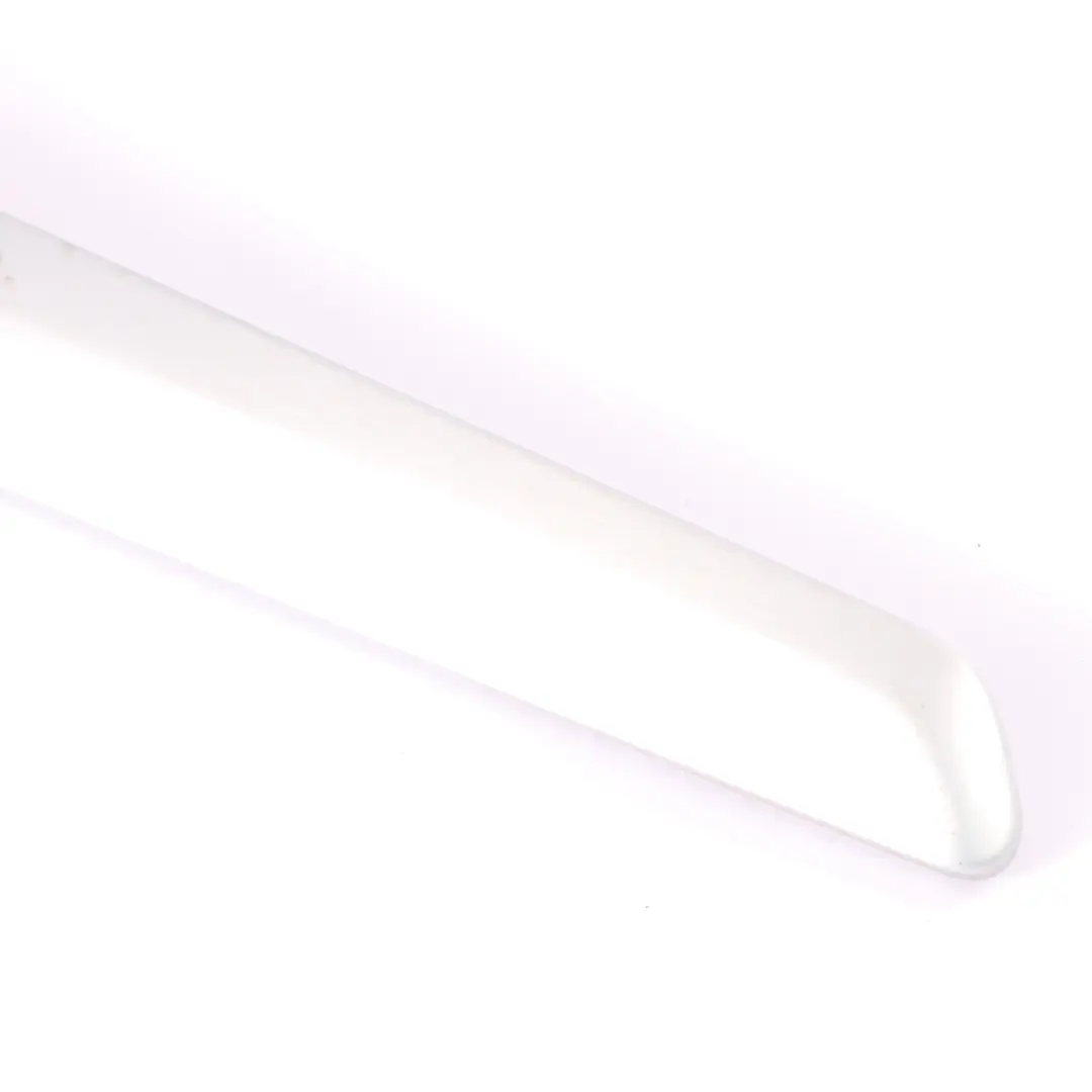 Puerta Decoración Tira Trasera Izquierda Tapa Alu para Mercedes W251 con número de pieza A2517300122 Mercedes W251 Puerta Decoración Tira Trasera Izquierda Tapa Alu - SKU A2517300122 - Número de pieza A2517300122