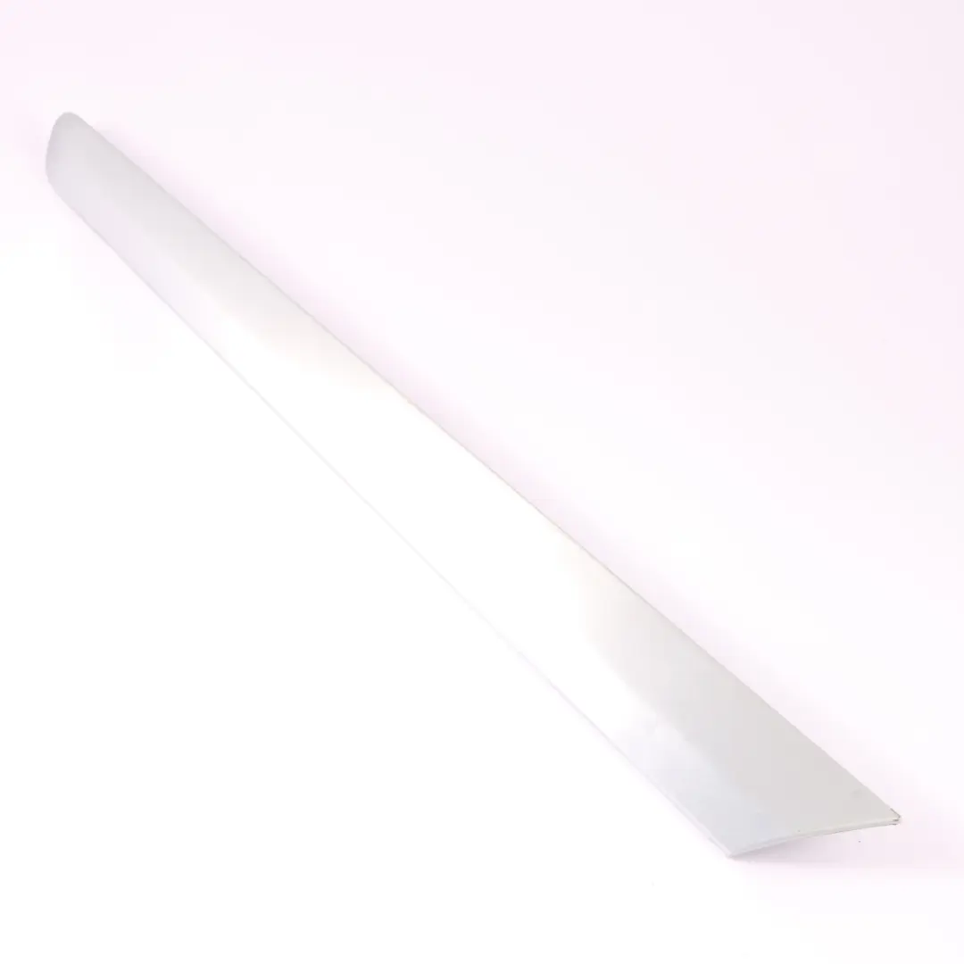 Striscia decorativa porta posteriore sinistra copertura Alu per Mercedes W251 con numero di parte A2517300122 Mercedes W251 Striscia decorativa porta posteriore sinistra copertura Alu - SKU A2517300122 - Numero di parte A2517300122