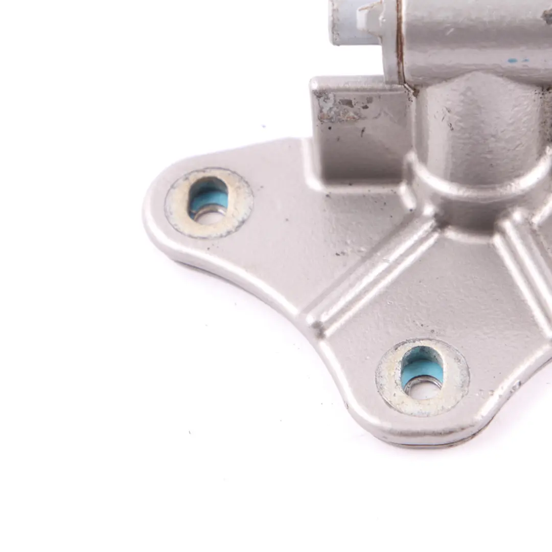 Door Hinge Rear Left N/S Bottom Cubanite Silver 723 to Mercedes ML W164 with Part number A2517300337 Mercedes ML W164 Door Hinge Rear Left N/S Bottom Cubanite Silver 723 - SKU A2517300337-CS - Part number A2517300337