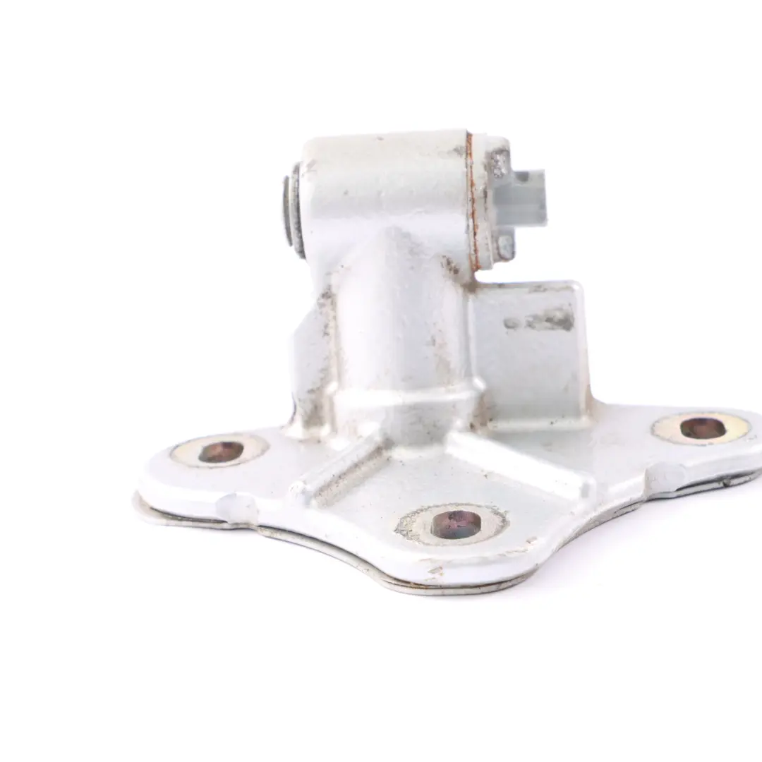 Charnière Porte Arrière Droite Argent Iridium Métallisé - 775 pour Mercedes ML W164 à propos du numéro de pièce A2517300637 Mercedes ML W164 Charnière Porte Arrière Droite Argent Iridium Métallisé - 775 - SKU A2517300637-IRS - Numéro de pièce A2517300637