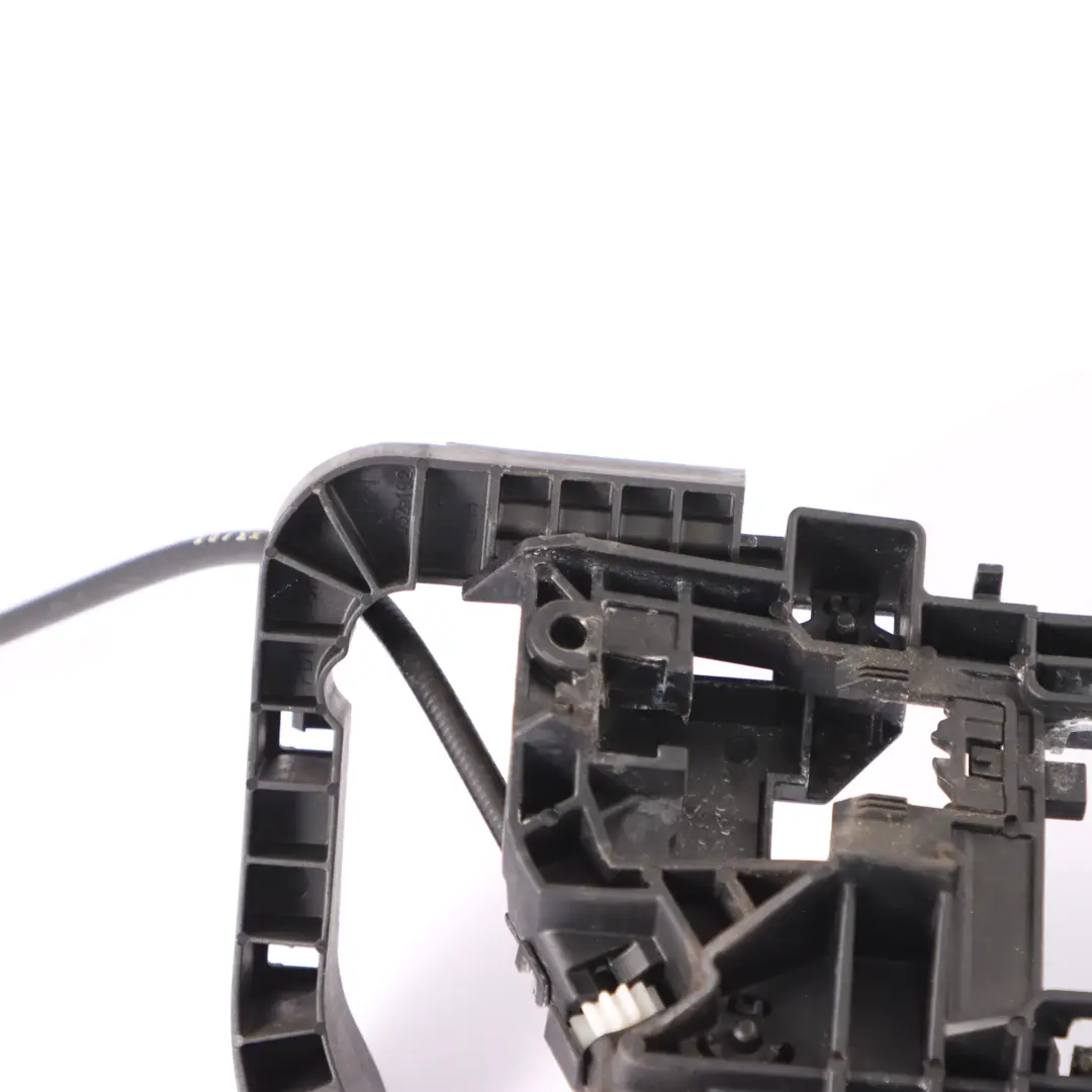 Mercedes W251 Griffsockel Tür hinten rechts Halterung - SKU A2517301635-1 - Teilenummer A2517301635