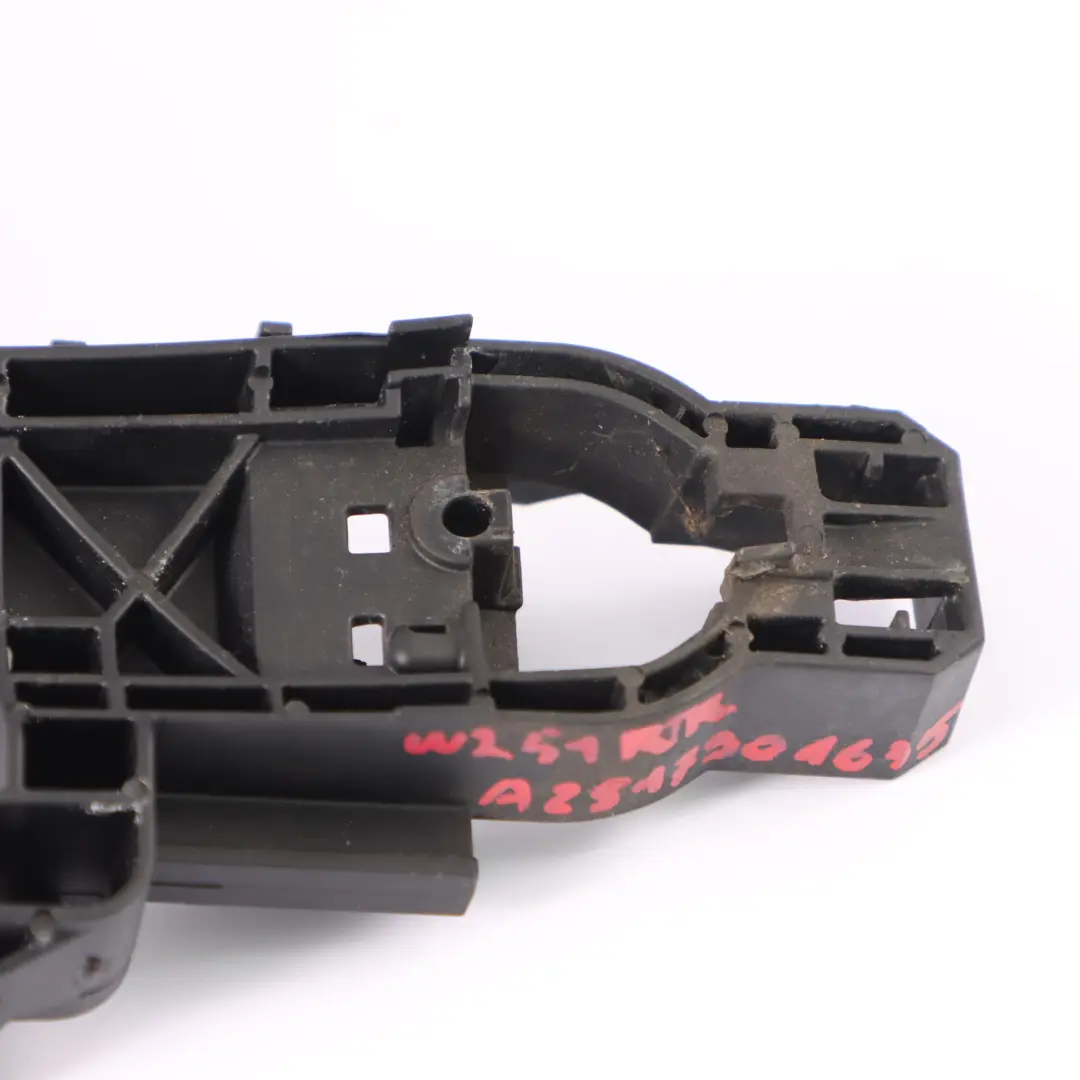 Maniglia Porta Posteriore Destra Supporto Maniglia per Mercedes W251 con numero di parte A2517301635 Mercedes W251 Maniglia Porta Posteriore Destra Supporto Maniglia - SKU A2517301635-1 - Numero di parte A2517301635
