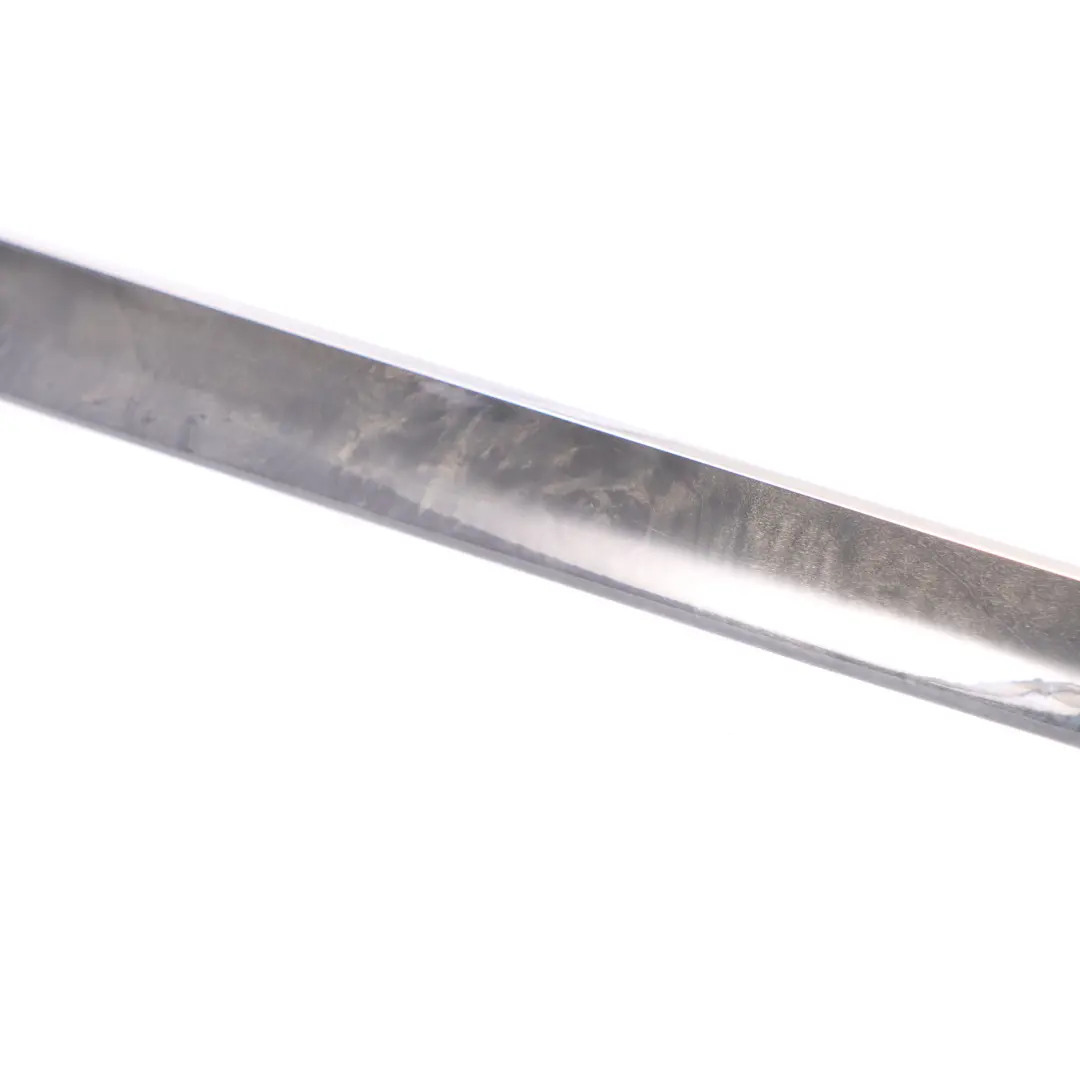 Listwa Ozdobna Drzwi Listwa Prawy Tył Drewno do Mercedes W251 o numerze A2517301822 Mercedes W251 Listwa Ozdobna Drzwi Listwa Prawy Tył Drewno - SKU A2517301822 - Numer Części A2517301822