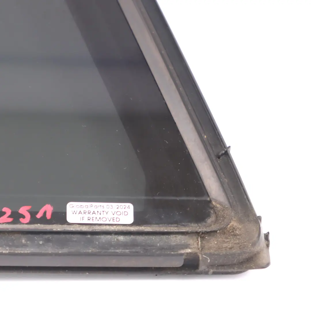 Vitrage Arrière Porte Gauche Vitrage Teinté AS3 pour Mercedes W251 à propos du numéro de pièce A2517302355 Mercedes W251 Vitrage Arrière Porte Gauche Vitrage Teinté AS3 - SKU A2517302355 - Numéro de pièce A2517302355