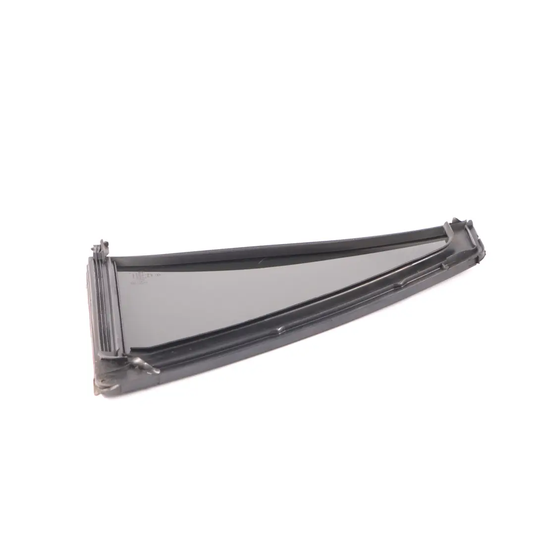Vitrage Arrière Porte Droite Vitrage Teinté AS3 pour Mercedes W251 à propos du numéro de pièce A2517302455 Mercedes W251 Vitrage Arrière Porte Droite Vitrage Teinté AS3 - SKU A2517302455 - Numéro de pièce A2517302455