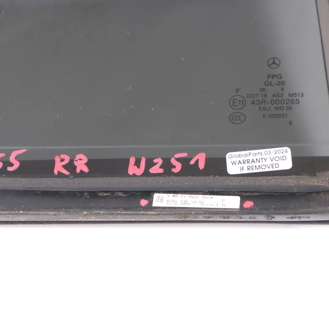 Vetro della porta posteriore destra colorati AS3 per Mercedes W251 con numero di parte A2517302455 Mercedes W251 Vetro della porta posteriore destra colorati AS3 - SKU A2517302455 - Numero di parte A2517302455