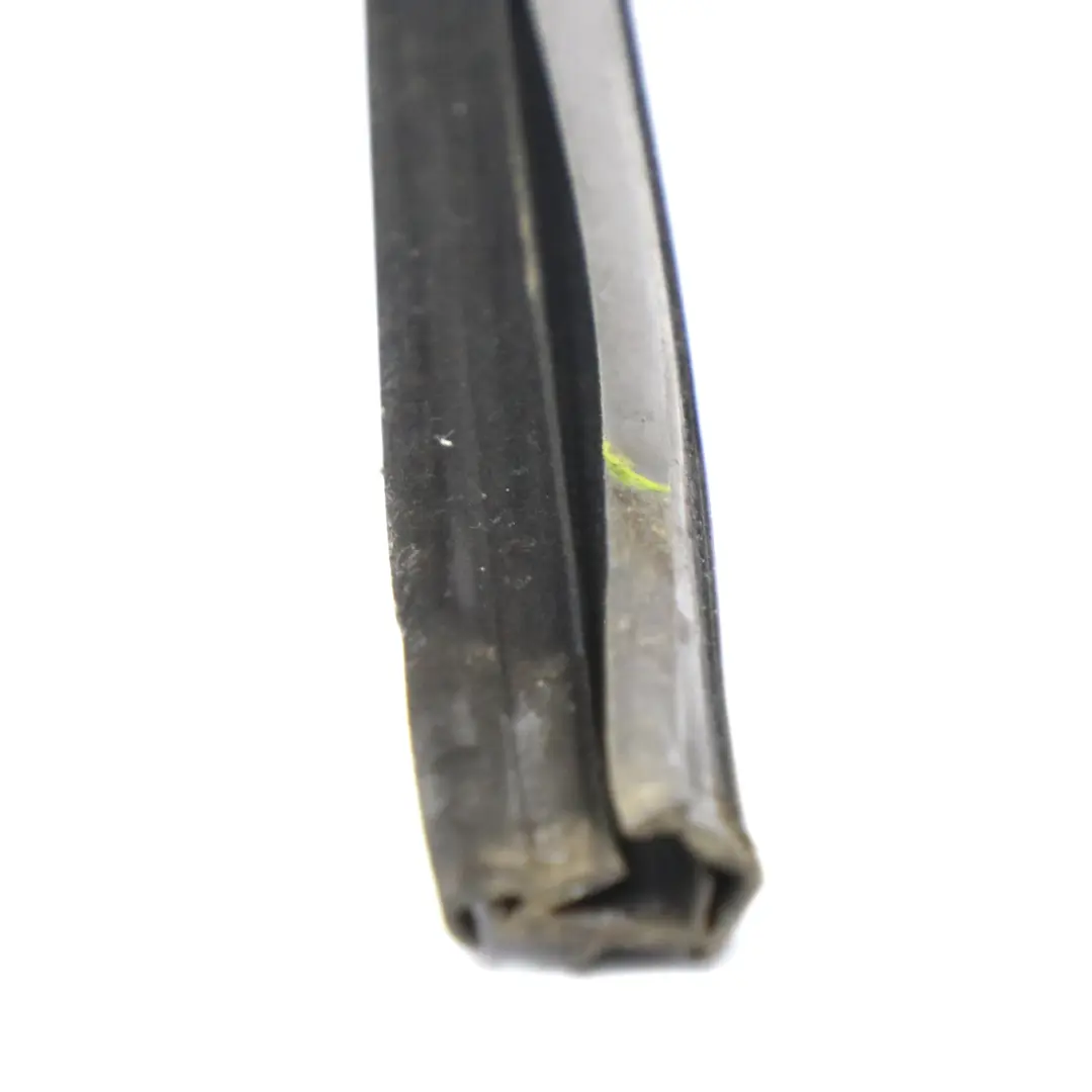 Window Seal Door Rear Right O/S Sealing Gasket Frame to Mercedes W251 with Part number A2517350925 Mercedes W251 Window Seal Door Rear Right O/S Sealing Gasket Frame - SKU A2517350925 - Part number A2517350925