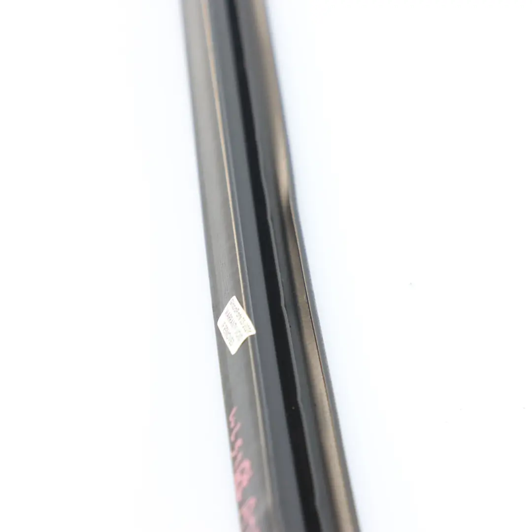 Mercedes W251 joint vitre arière gauche bande d'étanchéité garniture - SKU A2517351965 - Numéro de pièce A2517351965