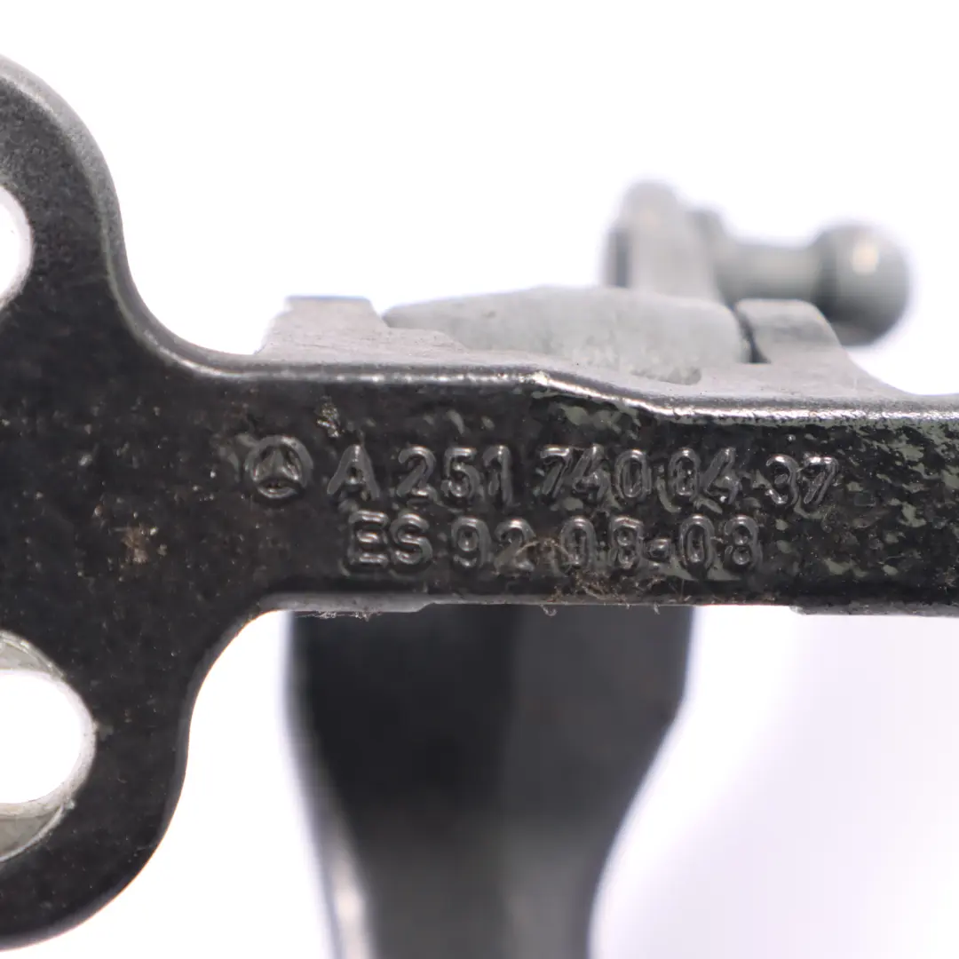 Cerniera portellone Boot Trunk destra Obsidian Black Metallic 197 per Mercedes W251 con numero di parte A2517400100 Mercedes W251 Cerniera portellone Boot Trunk destra Obsidian Black Metallic 197 - SKU A2517400100-OB - Numero di parte A2517400100