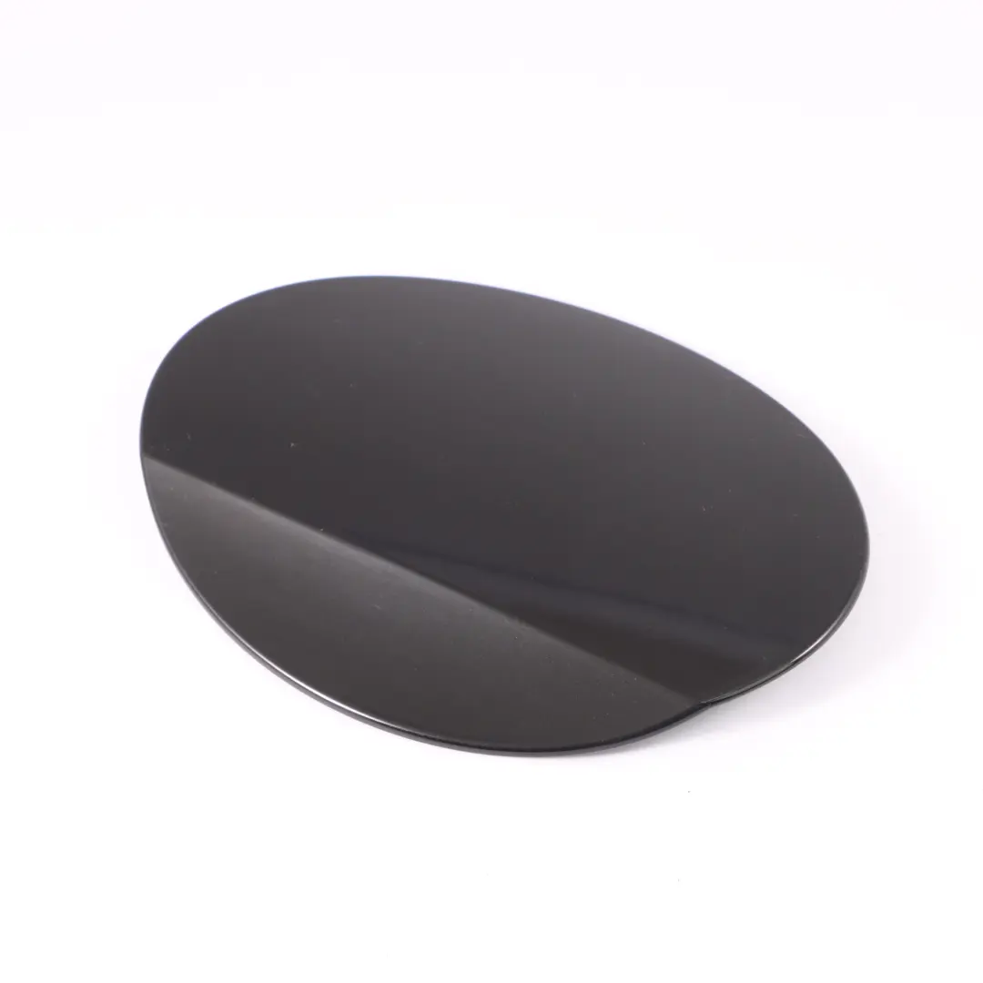 Osłona Klapka Wlewu Paliwa Czarna Obsidian Black Metallic 197 do Mercedes W251 o numerze A2517570106 Mercedes W251 Osłona Klapka Wlewu Paliwa Czarna Obsidian Black Metallic 197 - SKU A2517570106-OB - Numer Części A2517570106