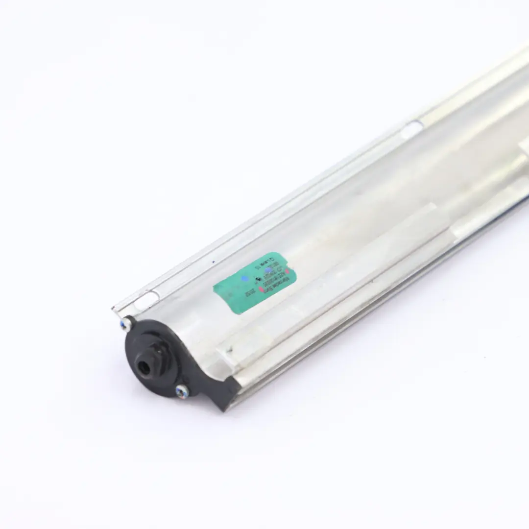 Ventana Enrollable Puerta Trasera Izquierda Protección Solar para Mercedes W251 con número de pieza A2518100520 Mercedes W251 Ventana Enrollable Puerta Trasera Izquierda Protección Solar - SKU A2518100520 - Número de pieza A2518100520