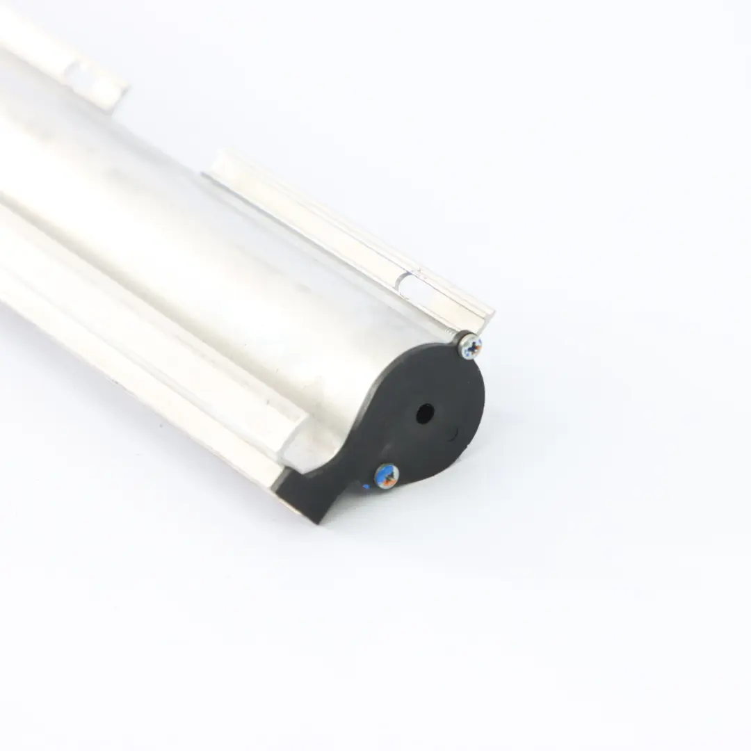 Mercedes W251 Finestra rullo Porta posteriore sinistra Protezione solare - SKU A2518100520 - Numero di parte A2518100520