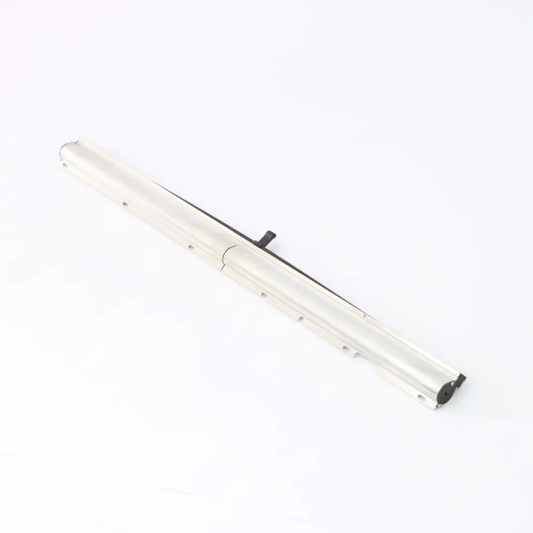 Ventana Enrollable Puerta Trasera Izquierda Protección Solar para Mercedes W251 con número de pieza A2518100520 Mercedes W251 Ventana Enrollable Puerta Trasera Izquierda Protección Solar - SKU A2518100520 - Número de pieza A2518100520